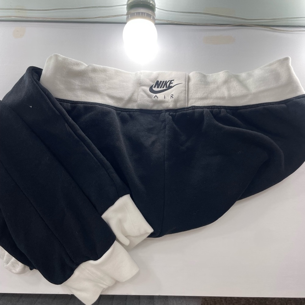 Nike air sweats only worn once!!